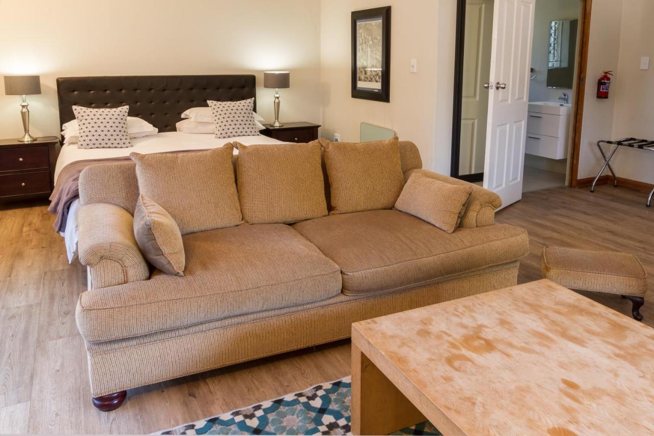 The Pecan Tree Guesthouse Sandton Exteriör bild