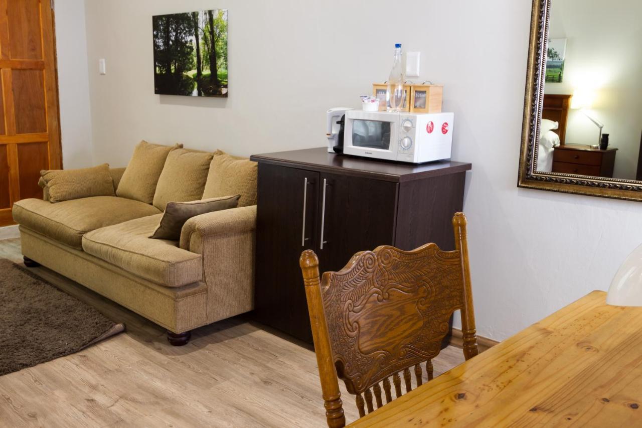 The Pecan Tree Guesthouse Sandton Exteriör bild