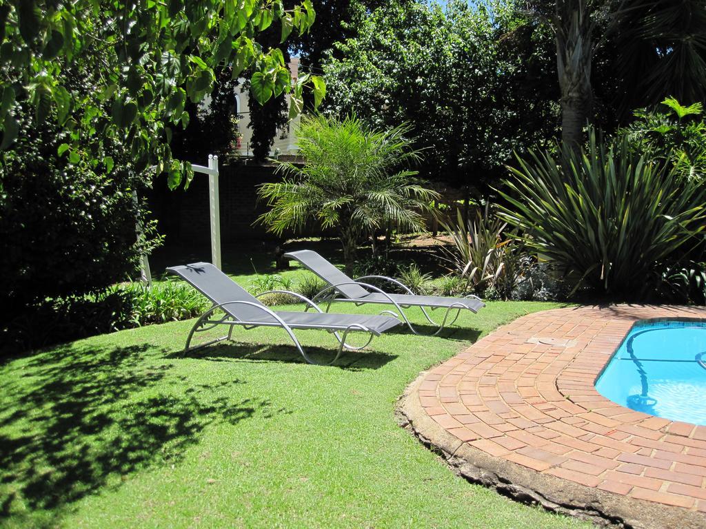 The Pecan Tree Guesthouse Sandton Exteriör bild