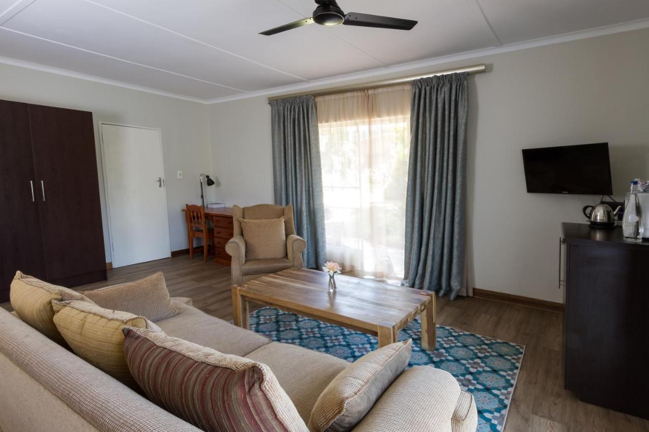 The Pecan Tree Guesthouse Sandton Exteriör bild
