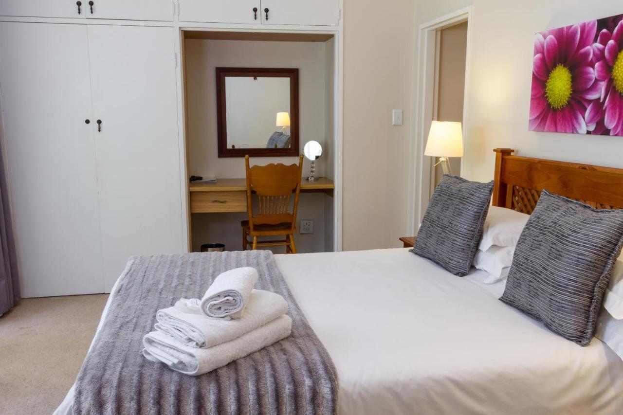 The Pecan Tree Guesthouse Sandton Exteriör bild