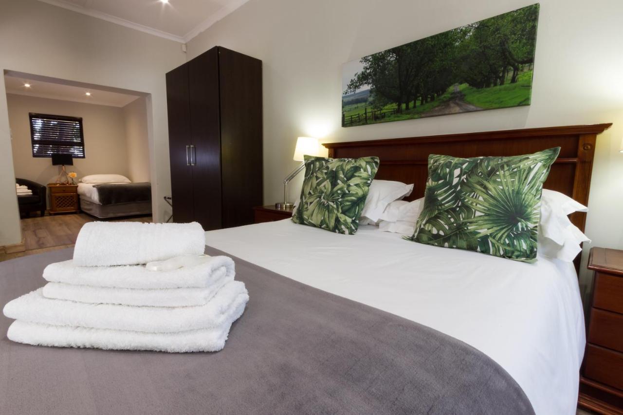 The Pecan Tree Guesthouse Sandton Exteriör bild